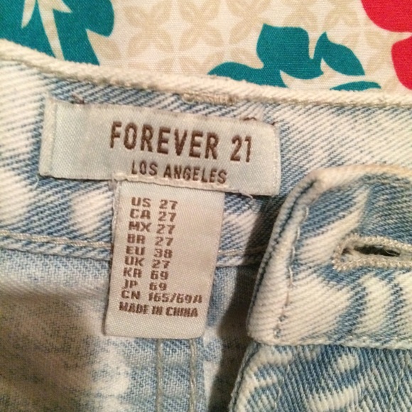 ❗️SOLD❗️ High Waisted Shorts - Picture 3 of 4