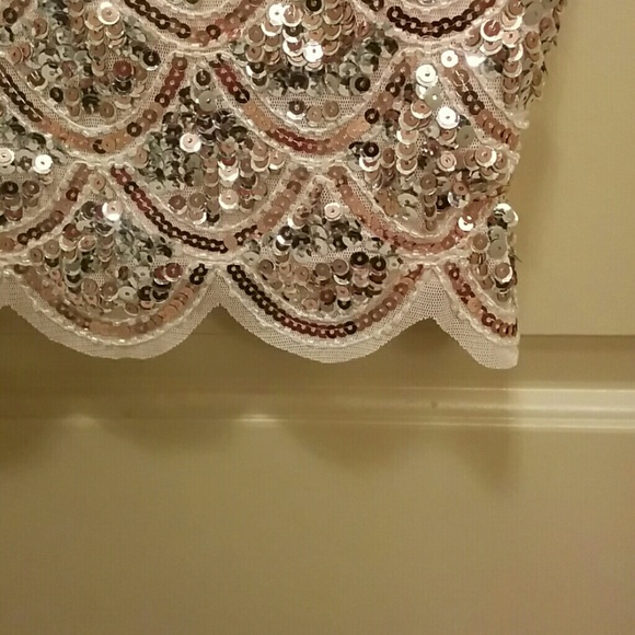 Gorgeous sparkly gold dress - Picture 2 of 4