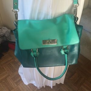 Closet clear out Kate Spade hand bag.