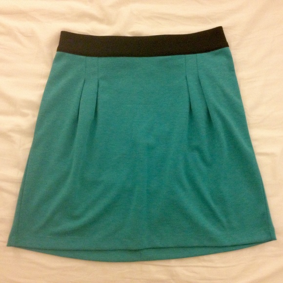 Worthington skirt
