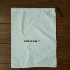 Pierce Hardy small dust bag