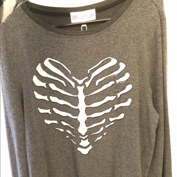 WILDFOX grey sweater size small new with tags!