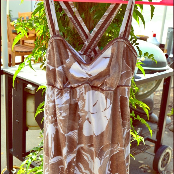 Hollister brown/white crossed back tank