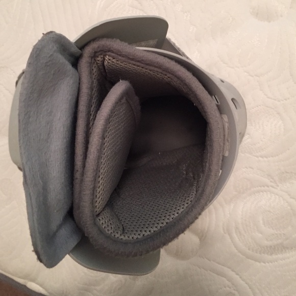 Aircast Walking Boot - Picture 4 of 4