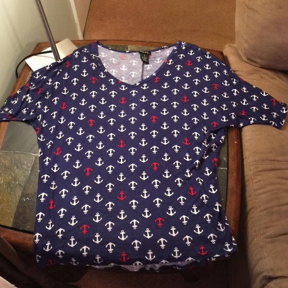 Cute anchor shirt