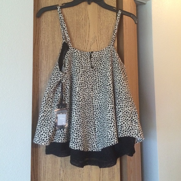 Beautiful baby doll top - Picture 3 of 4