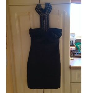 Beautiful Black Dress | Sz S | Stunning Neck Line