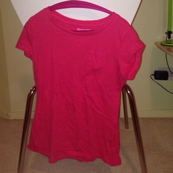 bright red pocket t shirt