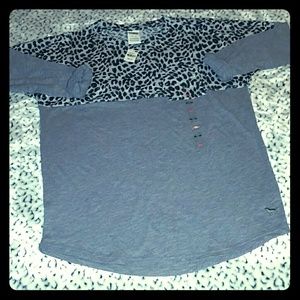 NWT HTF VSPINK leopard light crew shirt
