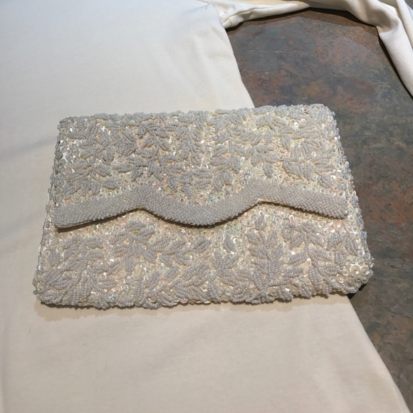 VINTAGE La Regale beaded clutch - Picture 5 of 6