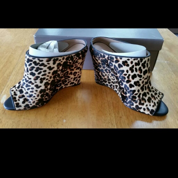 Renvy Sana haircalf Mules Heels