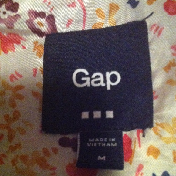 Gap Jacket - Picture 3 of 4