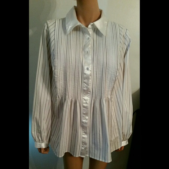 SOLD!Lane Bryant 18/20 top