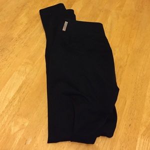 Black Zella live in leggings