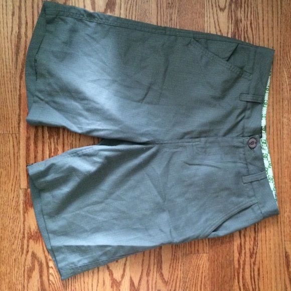 DC Grey Shorts: BOYS - Picture 2 of 4