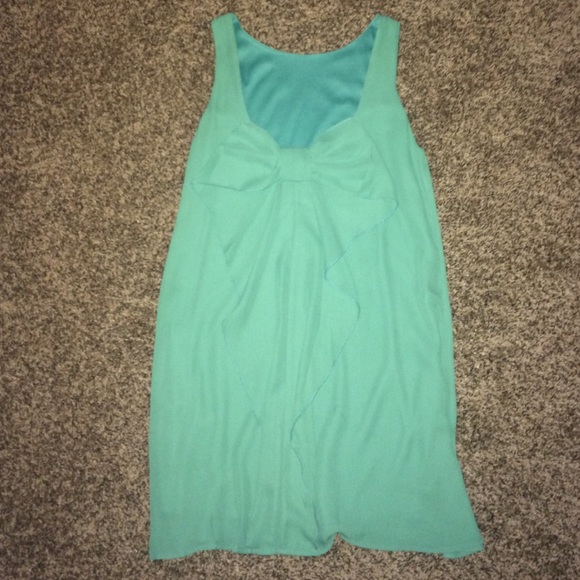 Greenish blue bowback dress