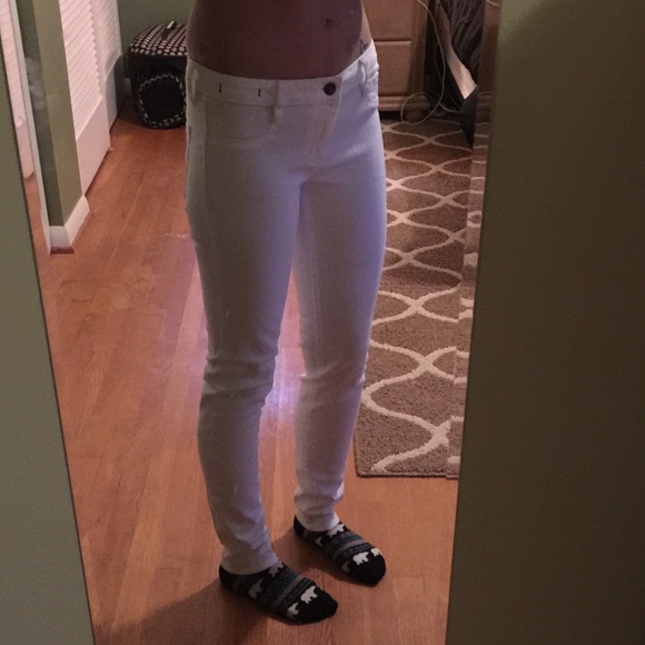 💥MAKE AN OFFER!!!💥Bullhead skinny jeans