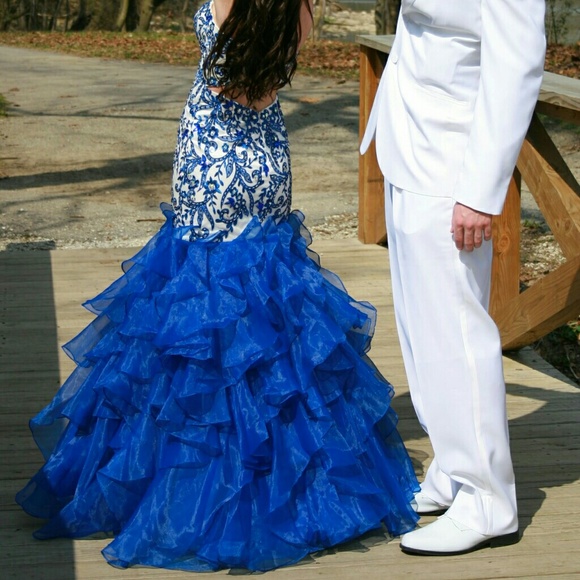 Prom dress