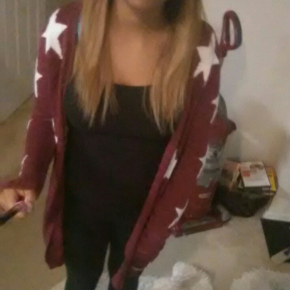 Maroon star open knit cardigan