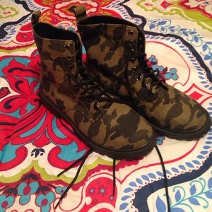H&M Camo Boots