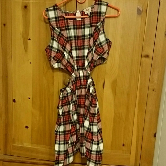 Plaid waist cutout dress