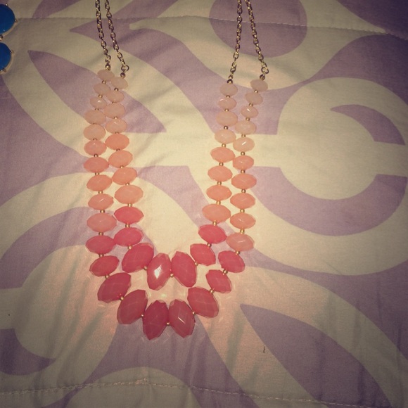 Pink/coral ombré necklace
