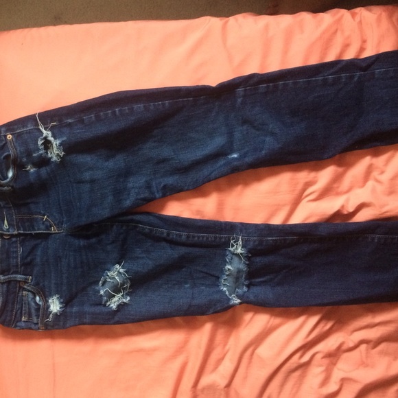 Abercrombie and Fitch ripped straight Jean