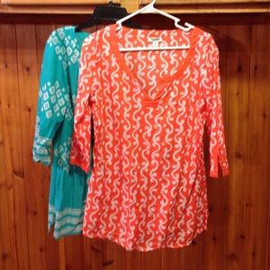 2 old navy tops