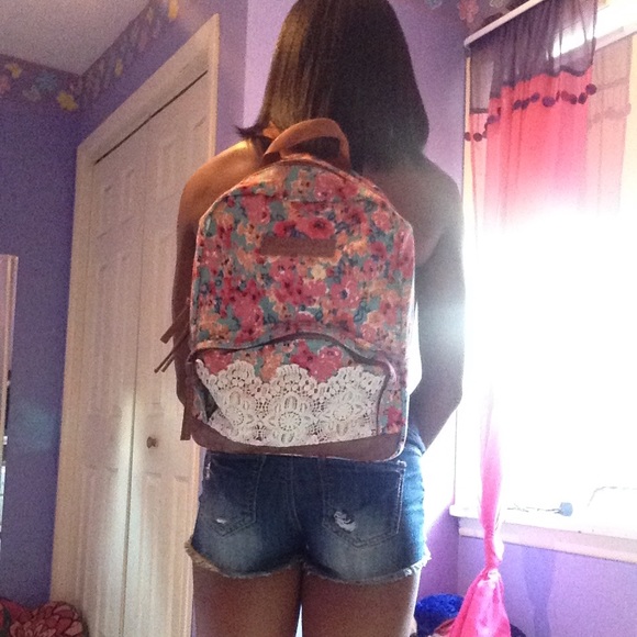 American Eagle Backpack - Picture 3 of 3