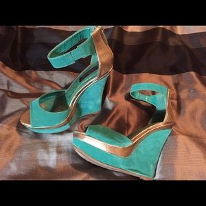 Green and gold wedge heel