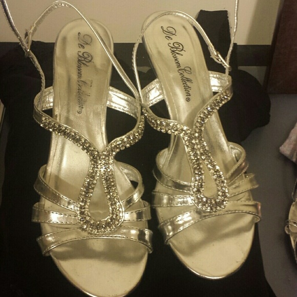 Silver wedges
