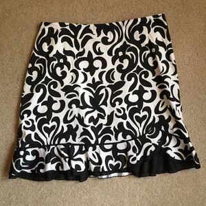 White House/Black Market cotton skirt