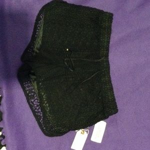 Woven black shorts