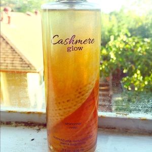 Bath and Body Works shimmer mist