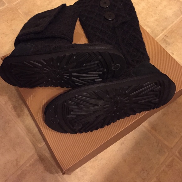 UGG Black Lattice Cardy - Picture 4 of 4