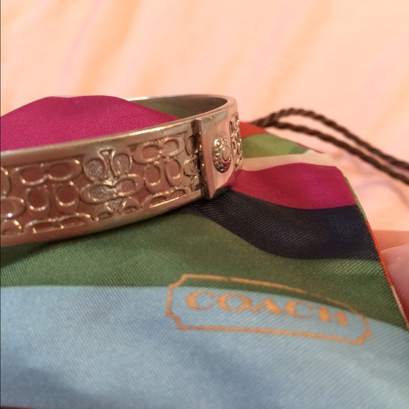 SOLD Coach silver Signature C bracelet - Picture 4 of 4
