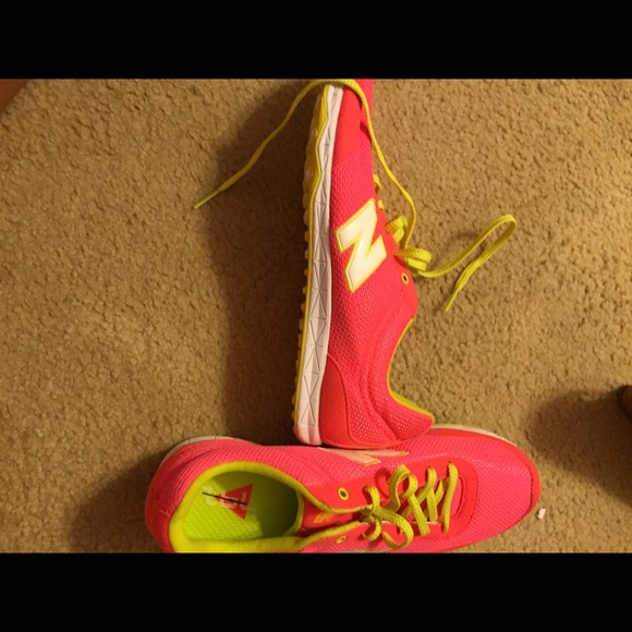 Pink New Balance Running Sneaks