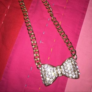 🔴Sold🔴 Fashion statement necklace