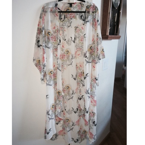 Long floral Kimono / cardigan Outerware