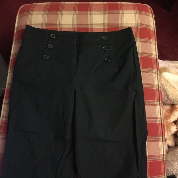 Capri pants