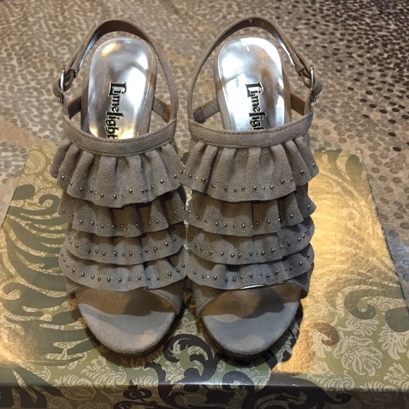 Cute grey silver studded heels - Picture 2 of 3