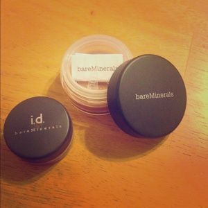 Bare minerals bronzer and blush