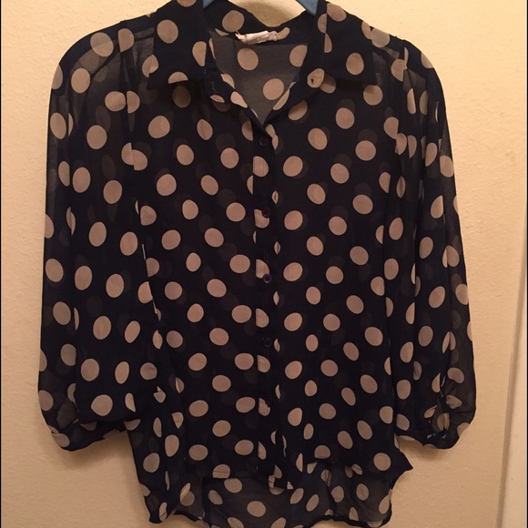 A polka dotted top!