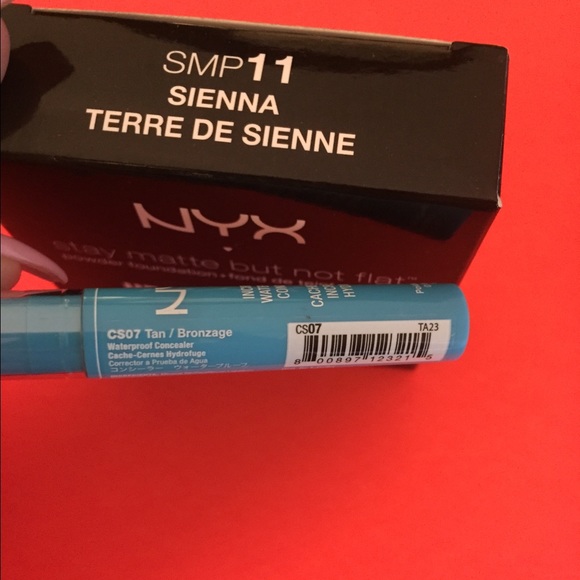 Nyx cosmetics complexion bundle for dark skin - Picture 2 of 2