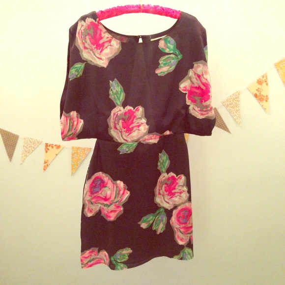 Emmelee, Size M, Dress