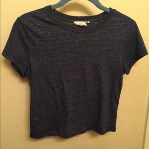 T-shirt crop top