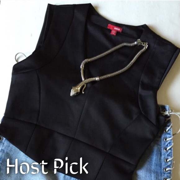 🎉Host Pick🎉 Sexy Black Crop Top