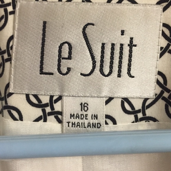 Le Suit black and white jacket - Picture 2 of 3