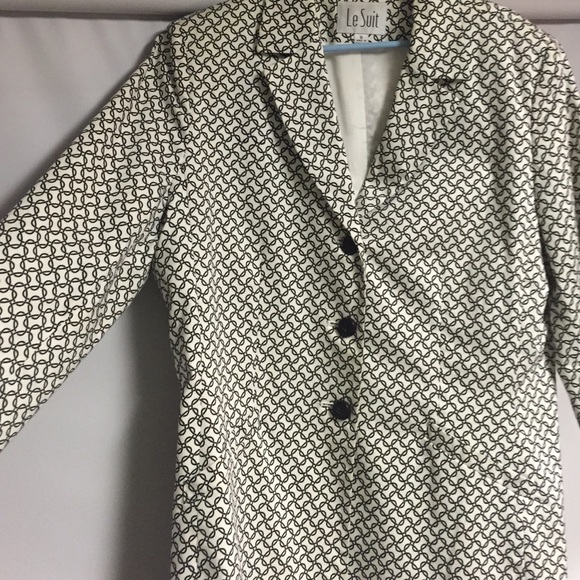 Le Suit black and white jacket - Picture 3 of 3