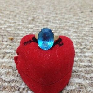 Blue diamond gold ring.